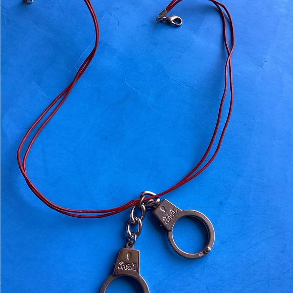 Tripp cuffs and leather - Picture 5 of 5